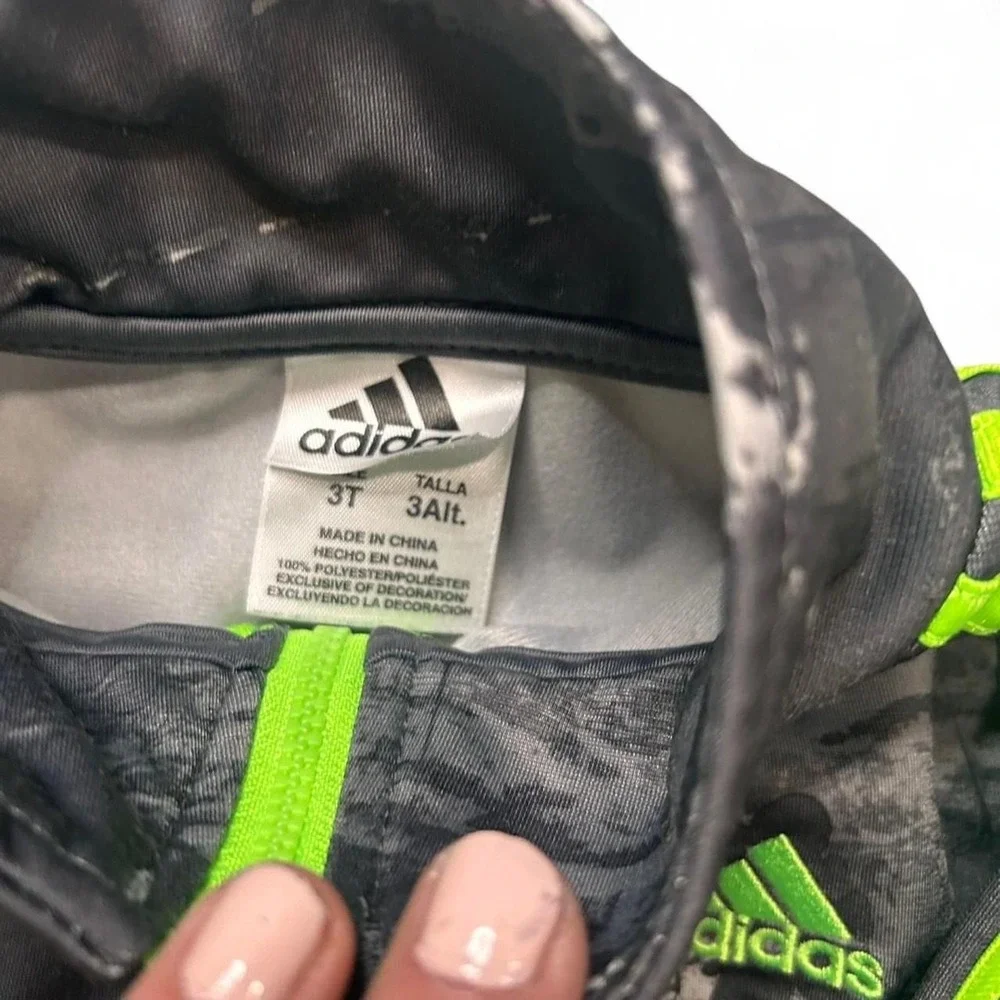 Adidas‎ Jacket green/grey EUC Camo Boys 3T